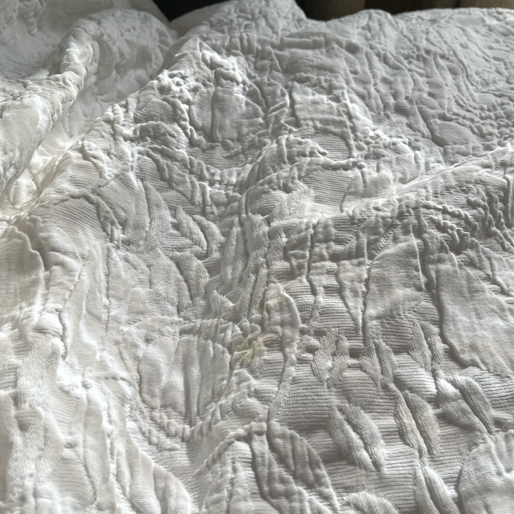 Pottery Barn white percale duvet cover King size - Picture 2 of 12